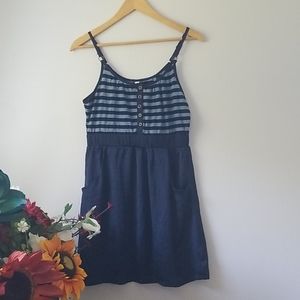 💎3/$12 Xhilaration Button front empire waist M